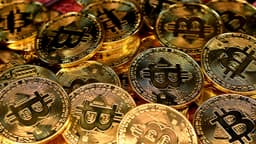 Who Pays for the Bitcoin Network?