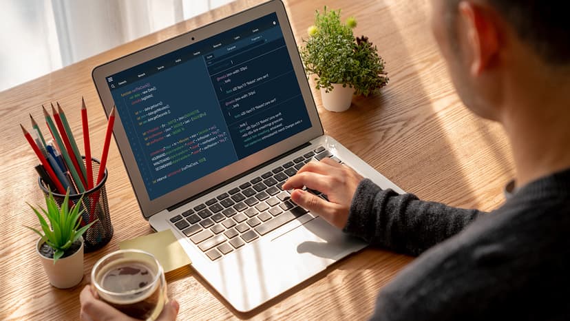 Harnessing the Power of M1 and M2 MacBooks for Machine Learning