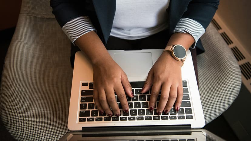 How to Use RE in Business Emails Correctly?